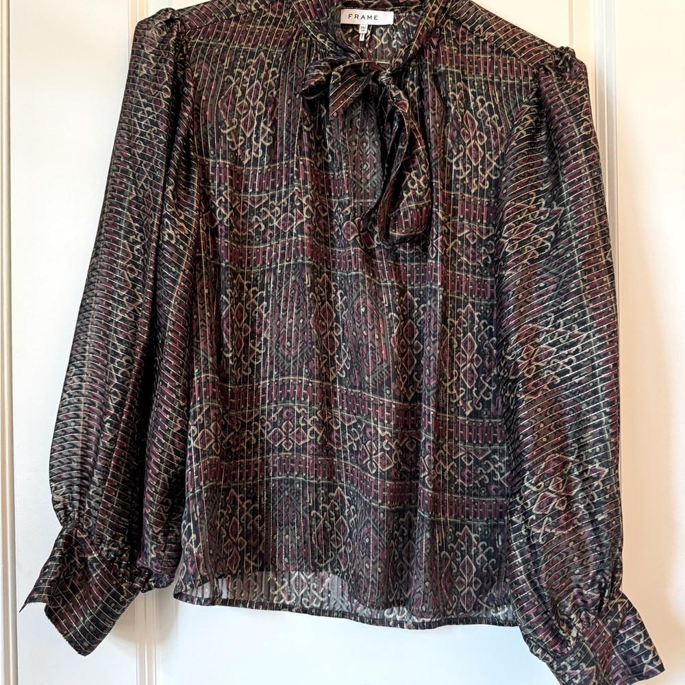 Frame women’s pullover,  bow tie blouse, size XS.